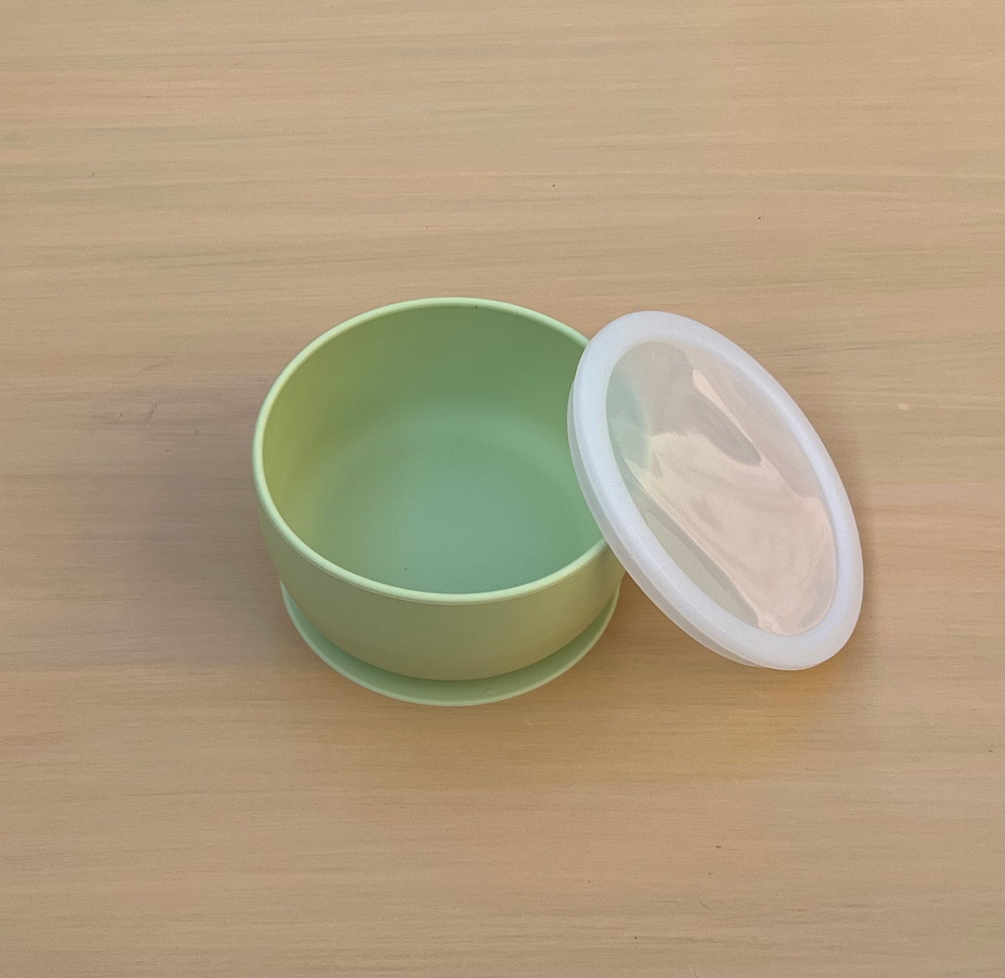 Silicone Suction Bowl with lid